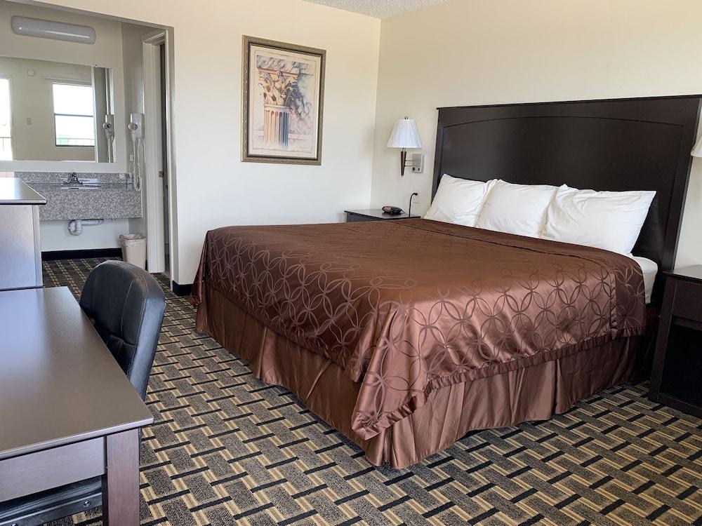 Knights Inn - Slaton Екстер'єр фото